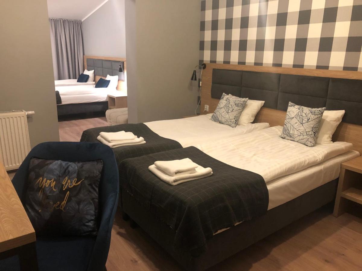 Zlote Gory - Czarna Gora Bed & Breakfast Sienna  Exterior foto