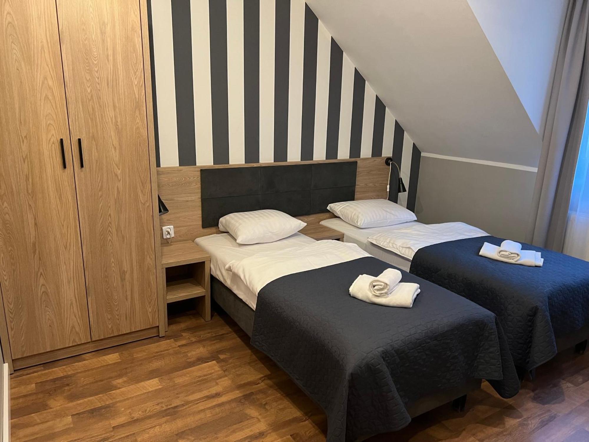 Zlote Gory - Czarna Gora Bed & Breakfast Sienna  Exterior foto