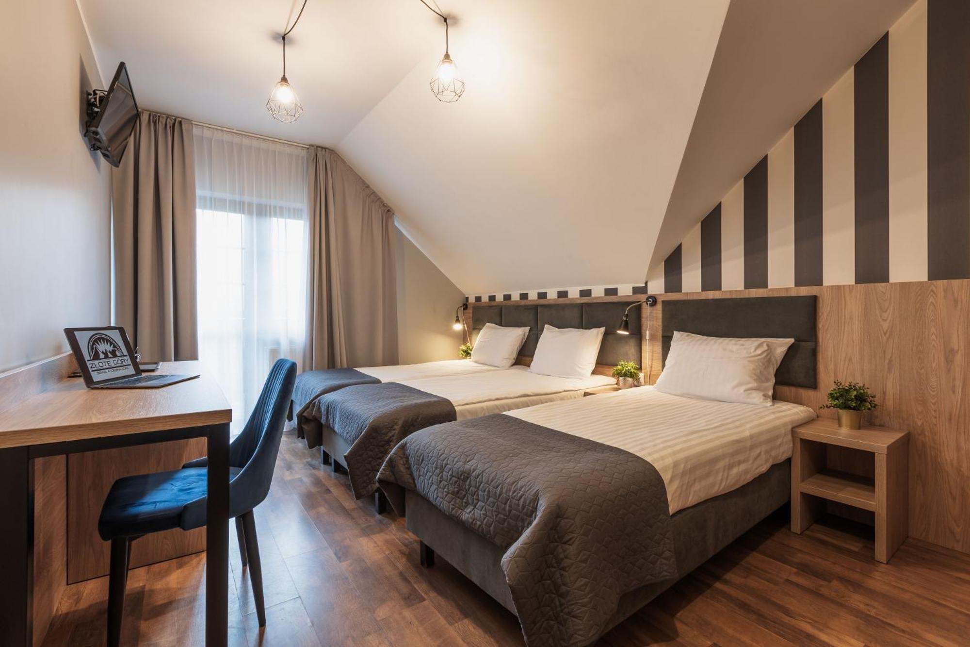 Zlote Gory - Czarna Gora Bed & Breakfast Sienna  Exterior foto